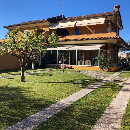 Casa Vacanze Sunflower Carrara Exterior foto