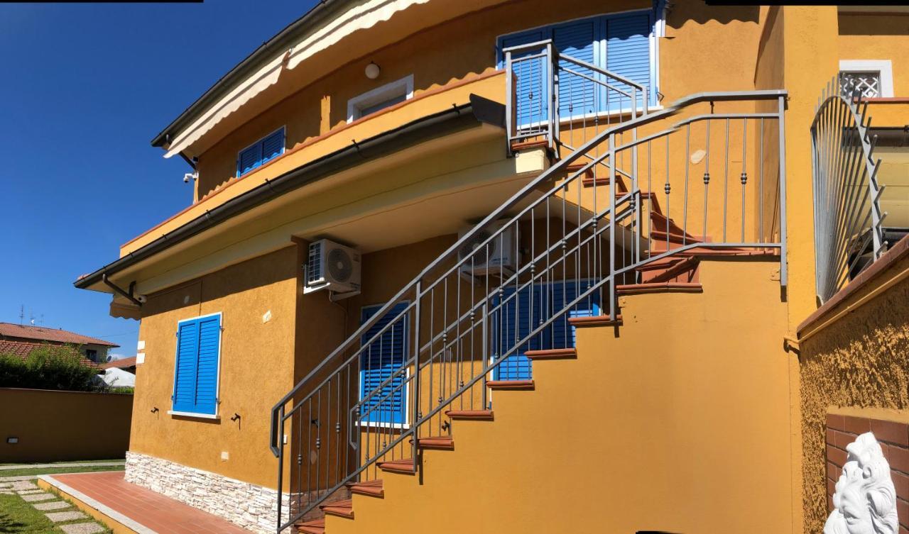 Casa Vacanze Sunflower Carrara Exterior foto
